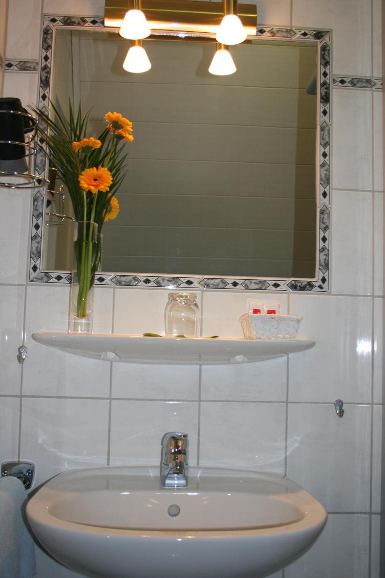 Wallfahrtswirt Wemding Luaran gambar